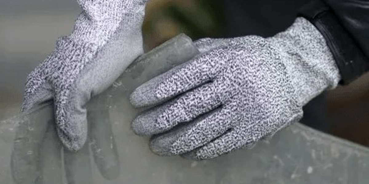 Global Personal Protective Gloves Market Overview