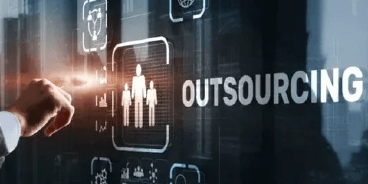 Global Data Center Outsourcing Market Growth Outlook