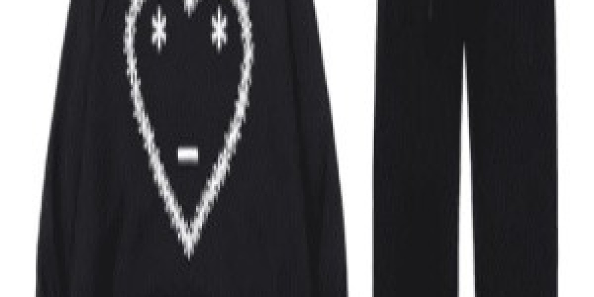 The Rise of Carsicko Clothing: A New Language of Urban Fashion