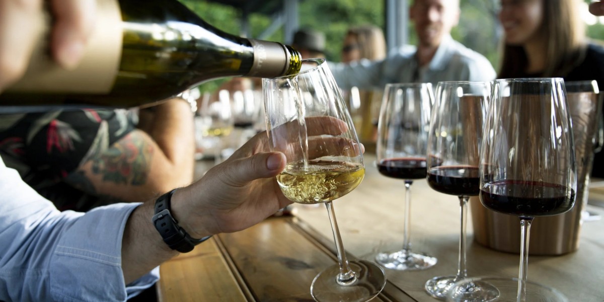 How to Choose the Perfect Wine Bar for Groups in Sydney