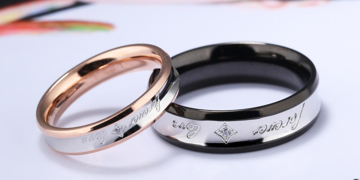 Radiant resplendence: the Top 5 Eternity Bands for 2023