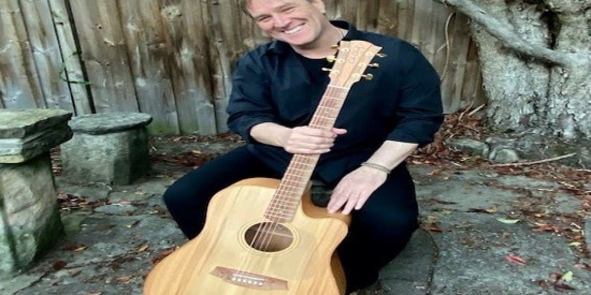 Discover Glenn Bidmead Live Performance at Canterbury League Club Belmore NSW