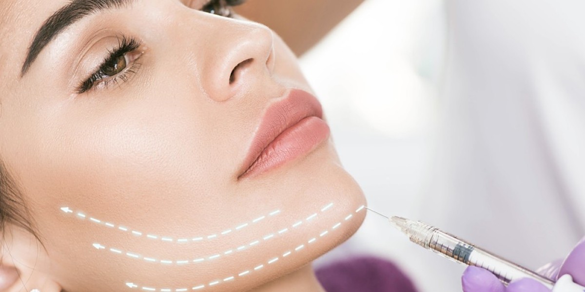 كم تكلفة عملية شد الوجه في الرياض في عام 2026؟