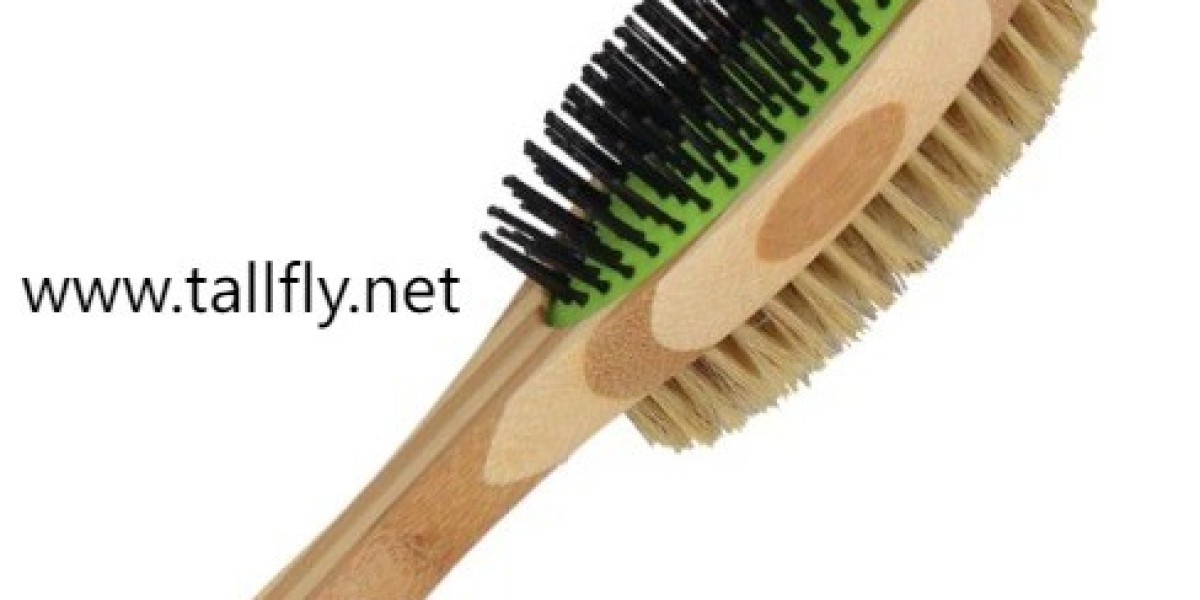 Why Every Home Needs a Reliable Pet Grooming Comb