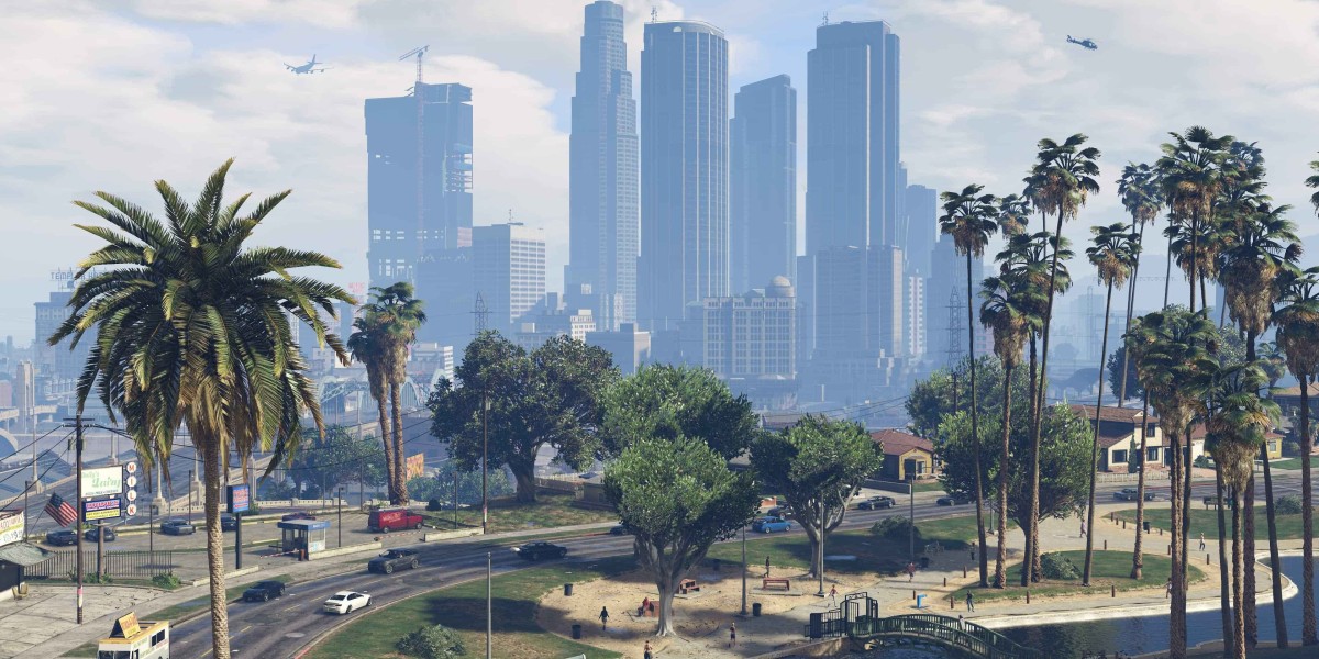 Pretending to Be Police Officers in GTA 5 Online