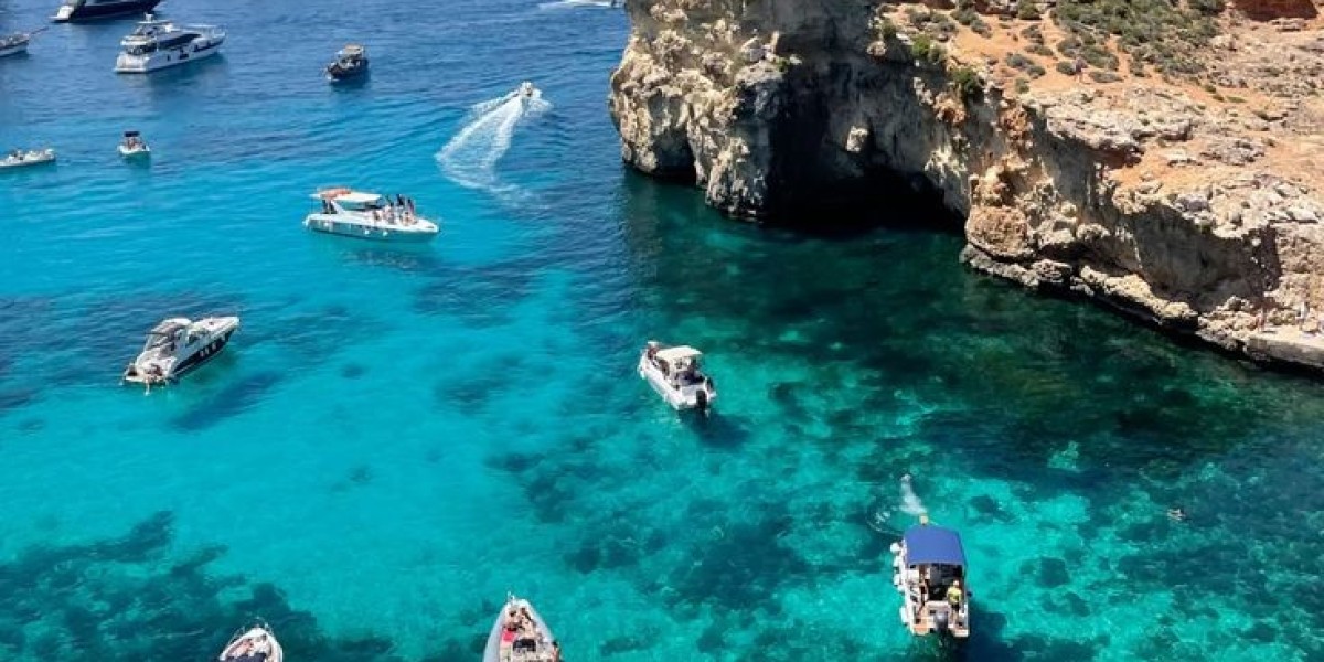 Explore Blue Lagoon Malta Like a Local Traveler