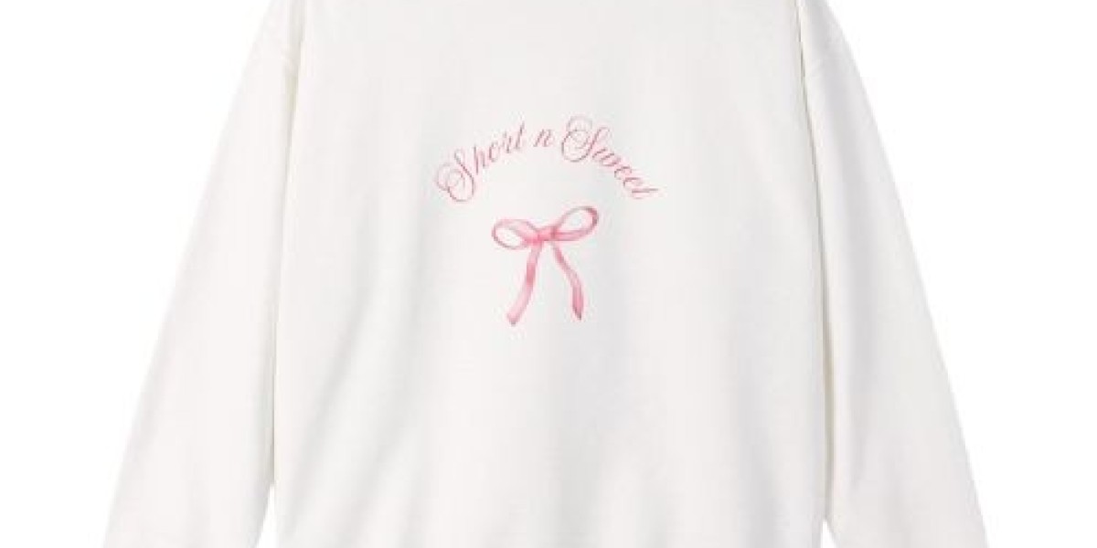 Sabrina Carpenter tour merch basics every fan needs