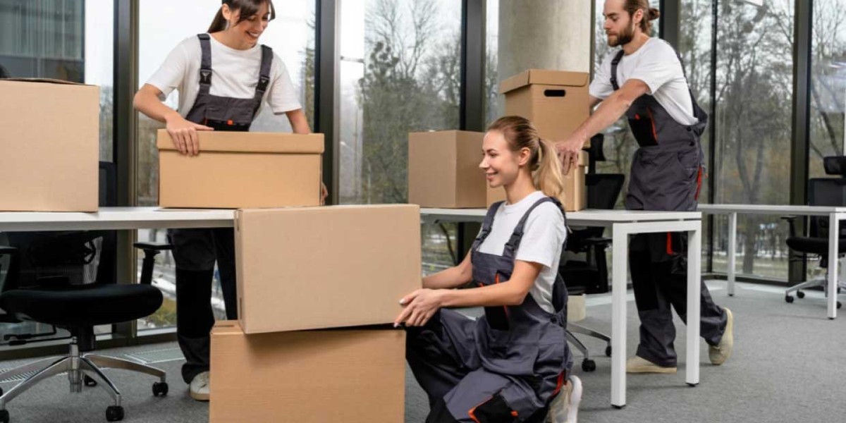Hoe Helpen Verhuisbedrijven Bedrijven Sneller Verhuizen?
