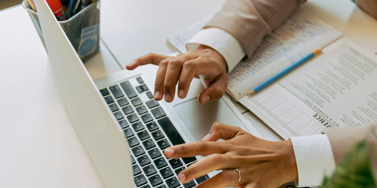 Beginner’s Guide to HR Outsourcing, HR Compliance & Virtual HR Services: Build a Strong and Smart Workforce