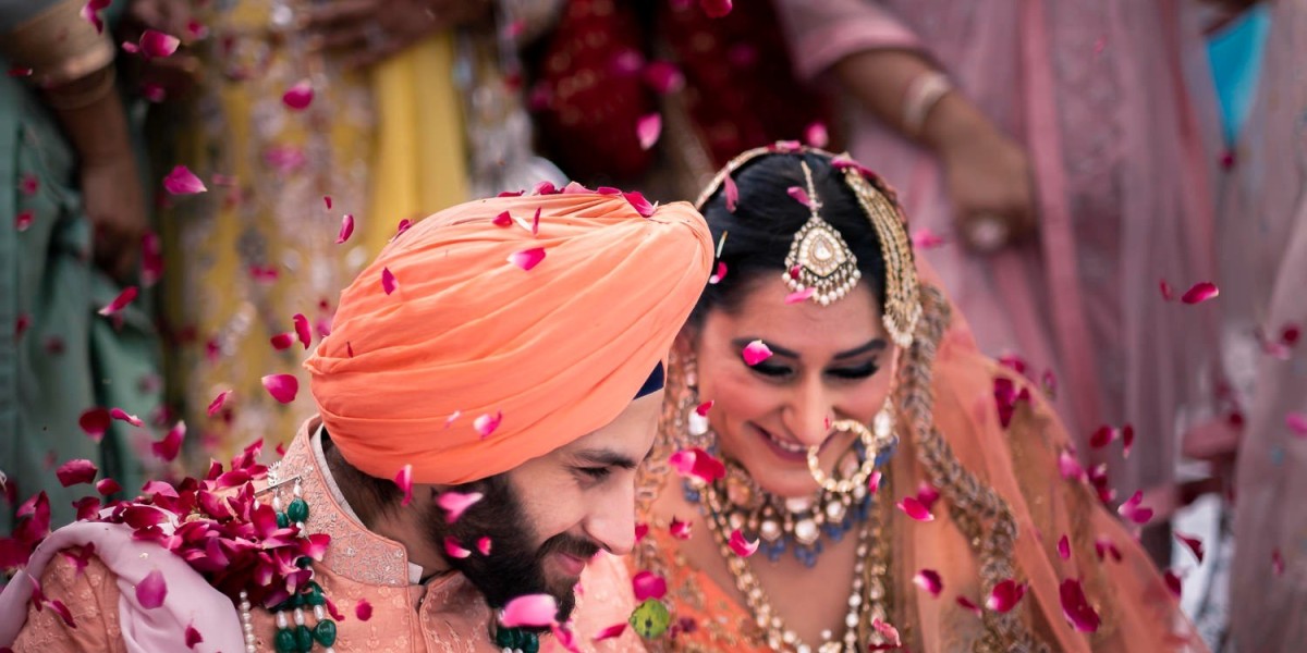 What to Expect from a Professional Photographer in Dehradun