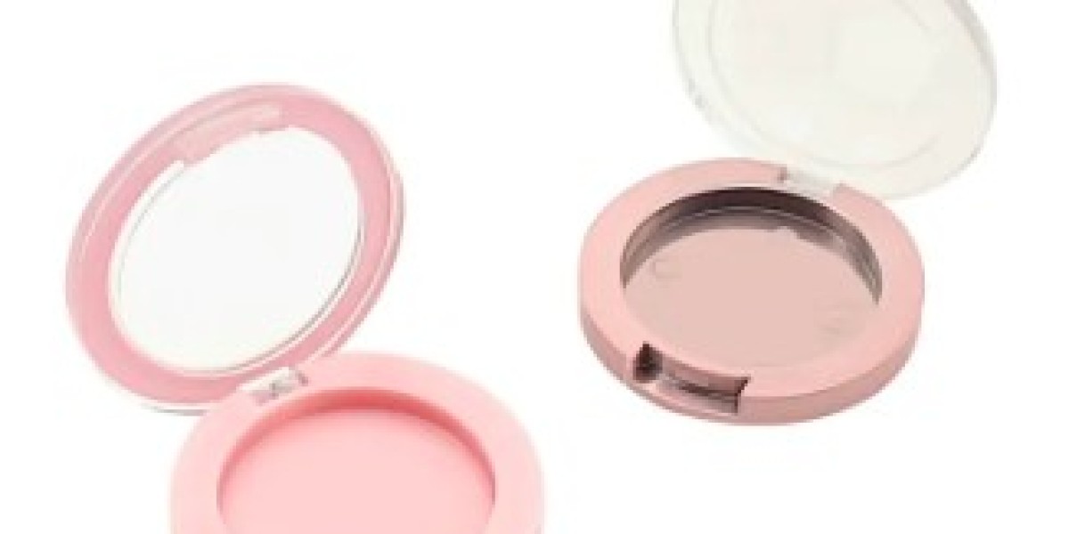 Modern Beauty Packaging Supporting Consumer Experience